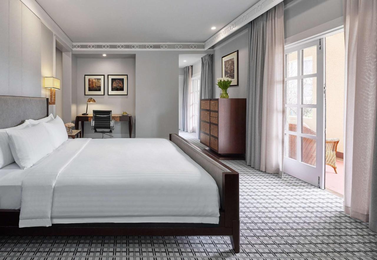 Hyatt Hotel Canberra - A Park Hyatt Hotel Kültér fotó A bedroom at the hotel