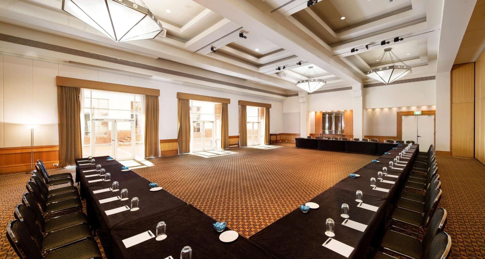 Hyatt Hotel Canberra - A Park Hyatt Hotel Kültér fotó