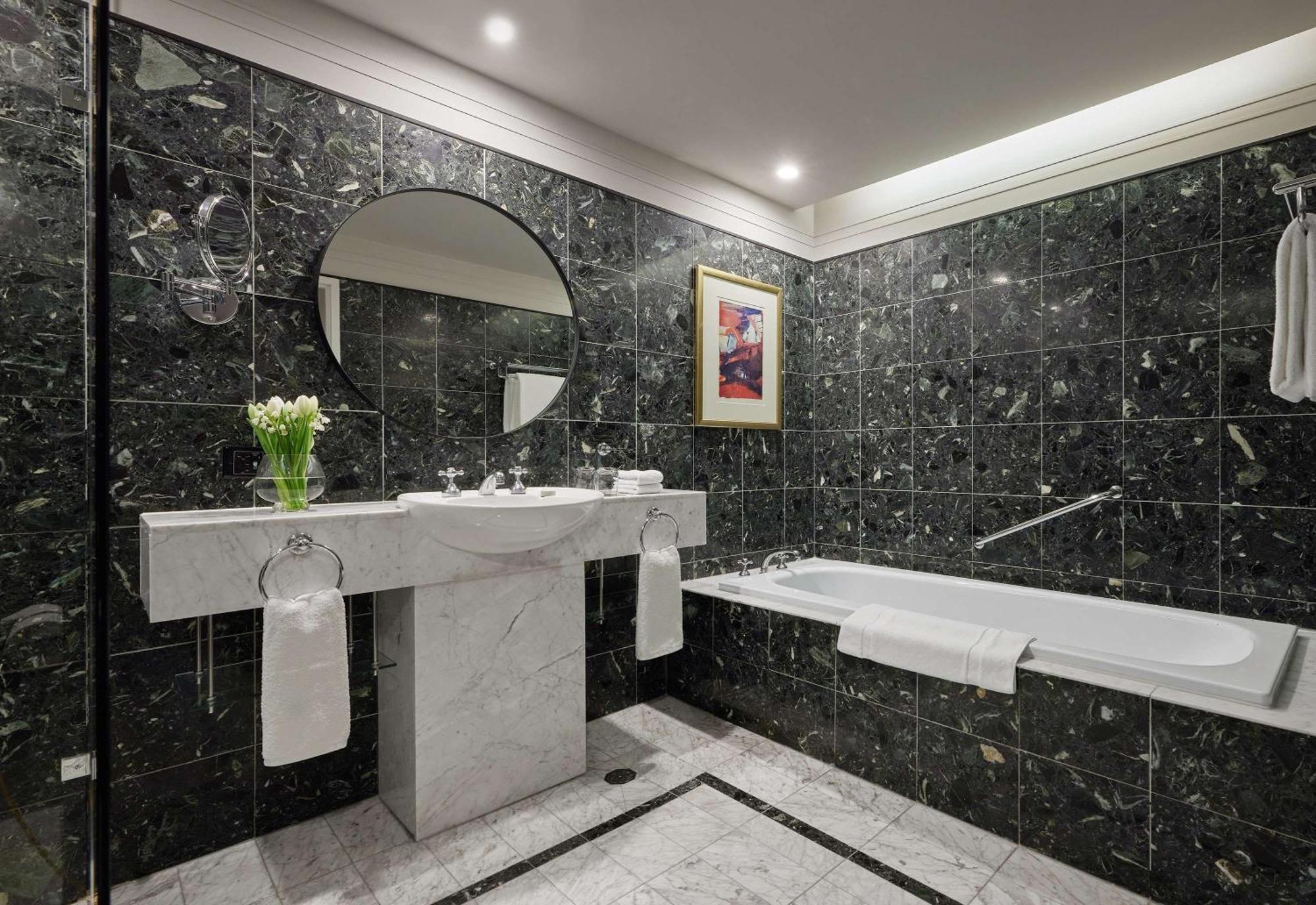 Hyatt Hotel Canberra - A Park Hyatt Hotel Kültér fotó